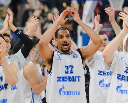 Обложка к новости "Баскетбольный «Зенит» одержал пятнадцатую победу в сезоне!"